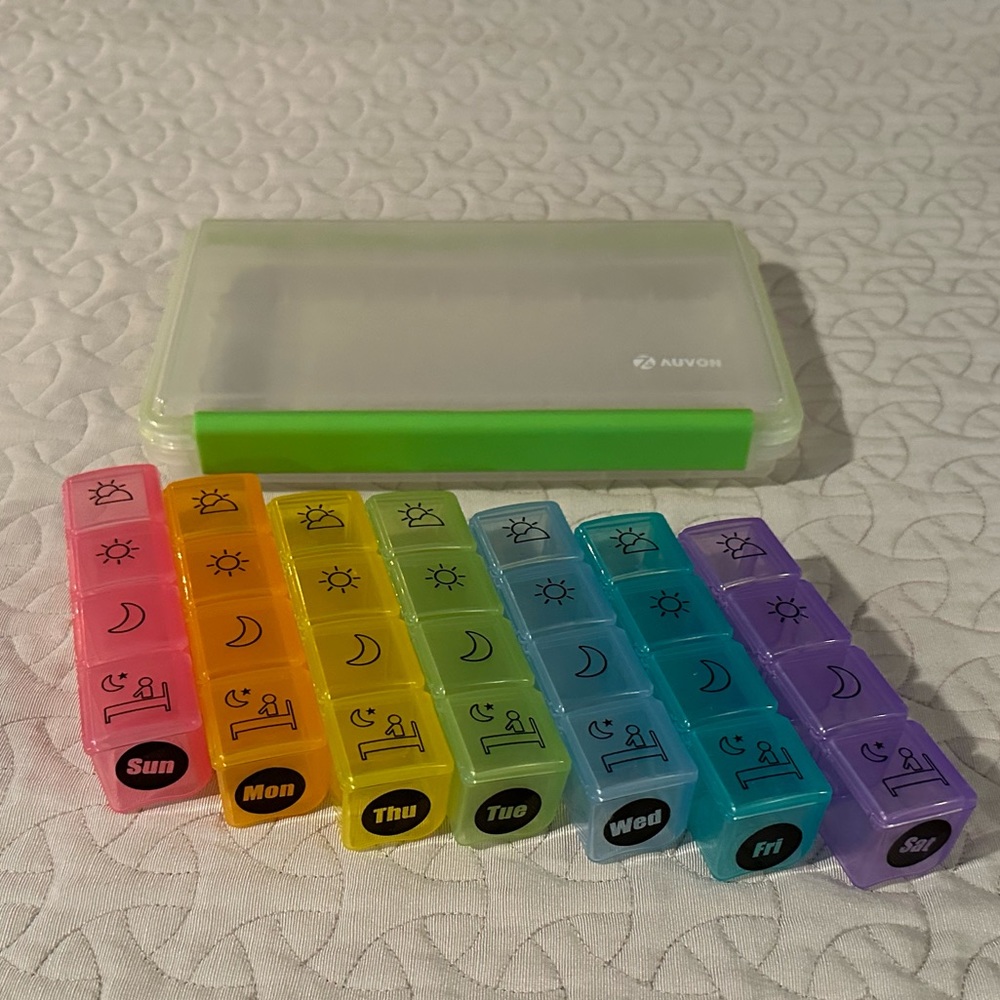 💊DAILY💊PILL ORGANIZER - Picture 10 of 13